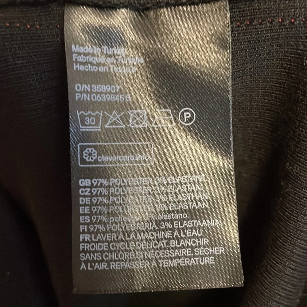 Sporty Ribbed Striped Bodycon Dress - Picture 5 of 7